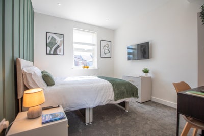 ✨Last En-suite Room| &pound;750 Bills Inc.|Sunny & quiet Main Photo