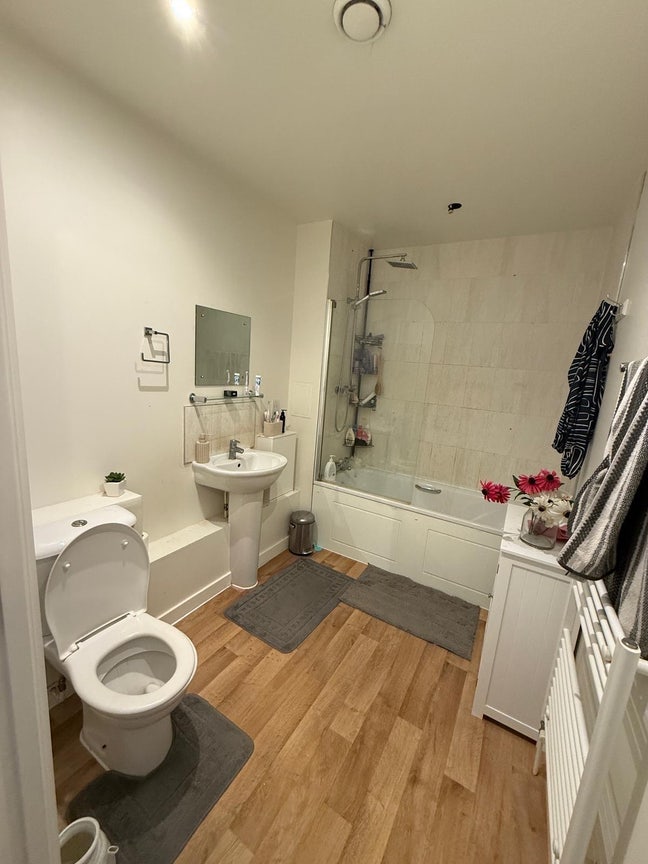 Double room for rent  Main Photo