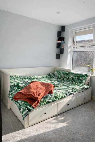 Stylish Private Room Prime KT16 Location  Main Photo