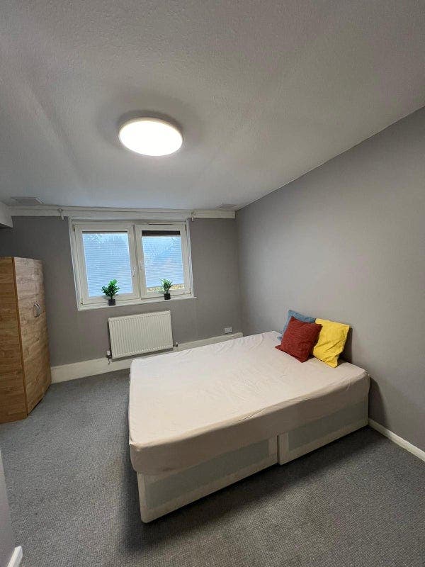 Tooting Bec 🤩 Lovely Room in South West 🤩 Main Photo