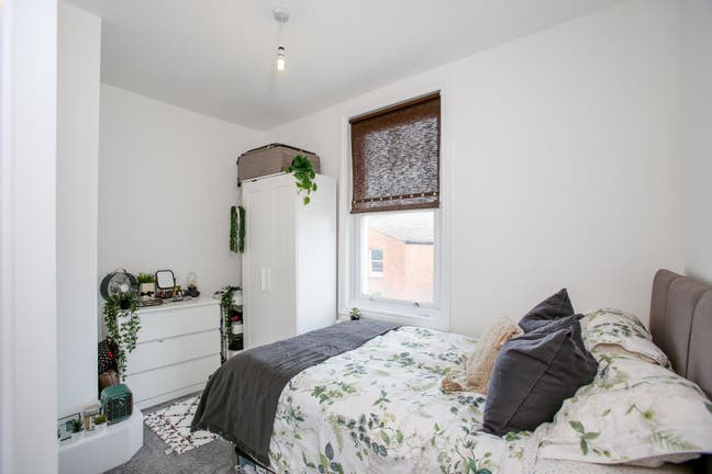Double room in Chiswick area Main Photo