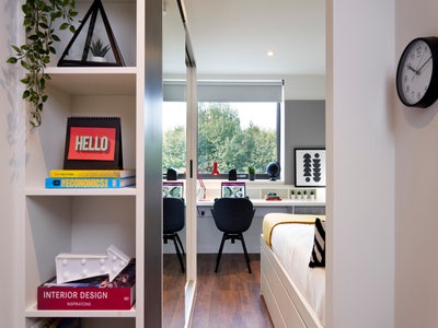 Student Castle Palin Room for Rent over Summer Main Photo