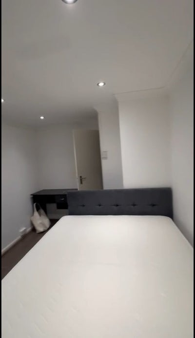 UB4 9JW – Double Room Available Main Photo