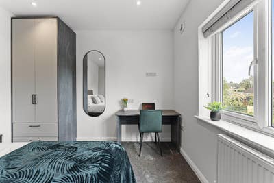 Stylish Studio Room in High Street - PE2 Main Photo