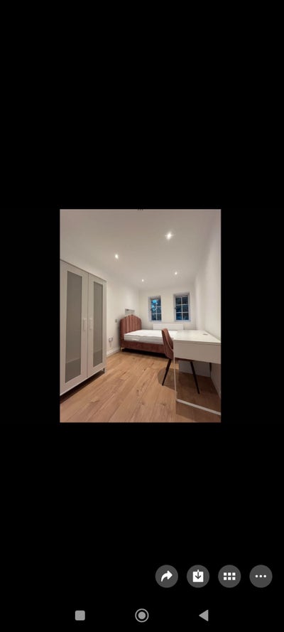 Couples double studio 1st  floor ensuite room  Main Photo