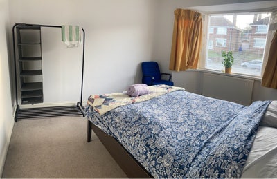 Quiet Double room, House share Main Photo