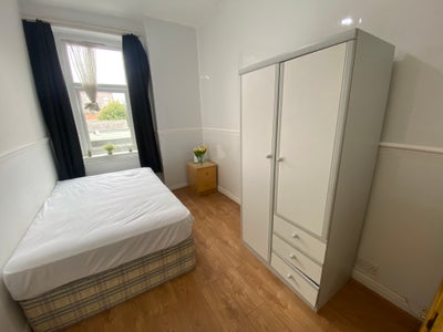 Bills Inclusive Rooms - Fenham - Available Now Main Photo