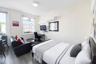 Self-Contained Spacious Studio - South Face Sunny  Main Photo