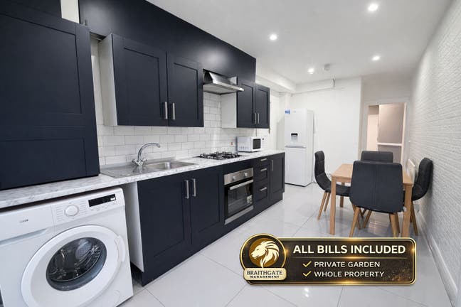 3 Room Ground Floor Flat | All Bills Included  Main Photo