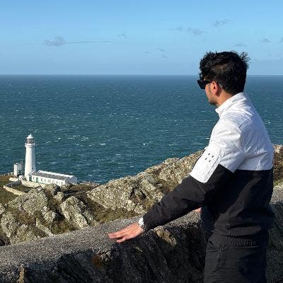 Looking for two rooms to rent  Main Photo