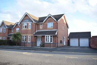 Large Double, Ensuite, Between Bentley & Hospital Main Photo