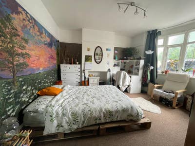 Rooms in Sunny Horfield Home 🌼🌿 Main Photo
