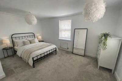 Spacious City Centre Rooms available  Main Photo