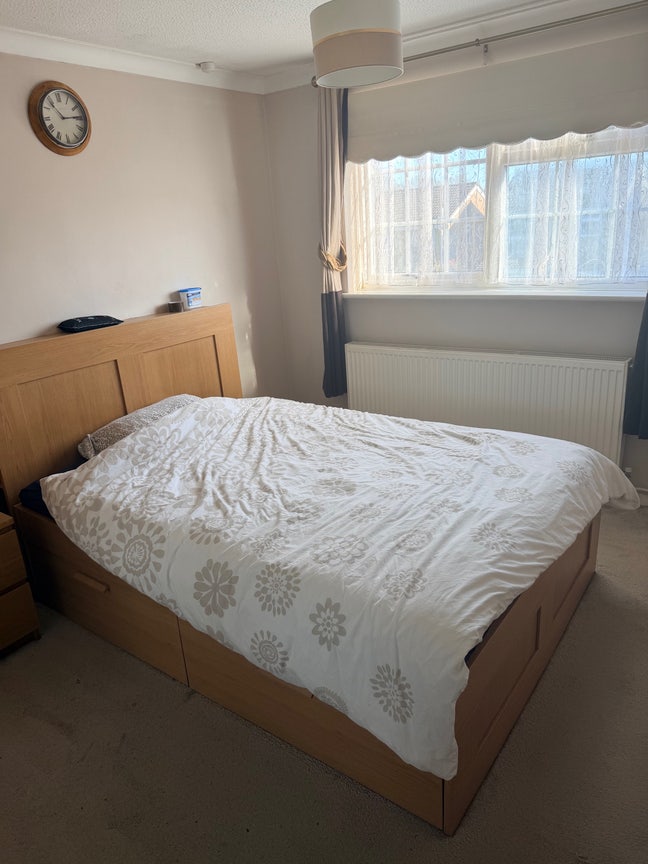 Double Room Available LU2 Area  Main Photo