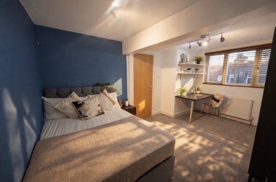 🏡 4-Bedroom House Share Ls7 Main Photo