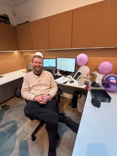 Professionl Male | 33 | Double En Suite Preferred Main Photo