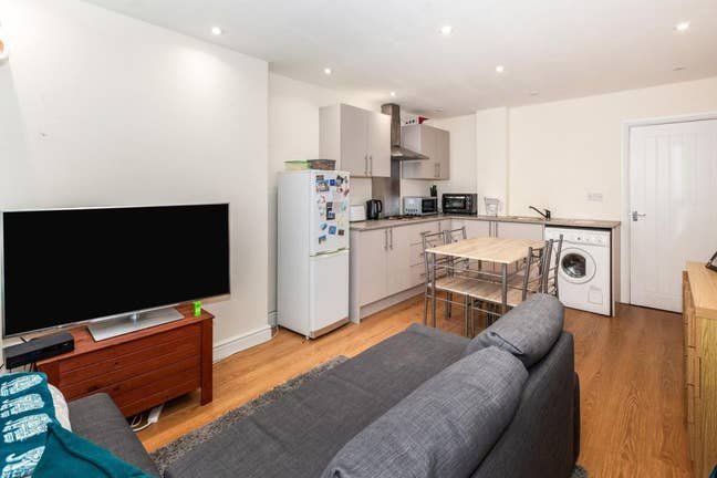 All Bills Included | Self Contained Annex  Main Photo