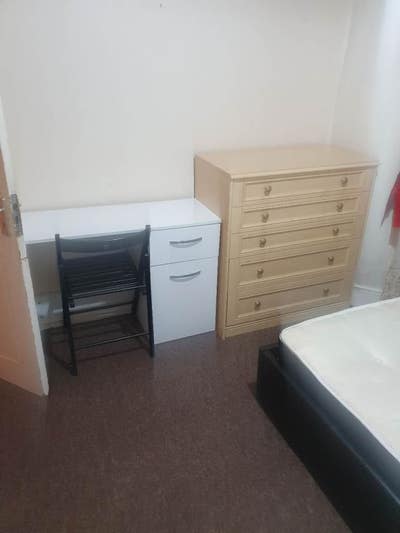 Single room Main Photo