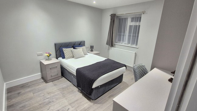 Wooow Brand New En-suite and Studio in Northolt Main Photo