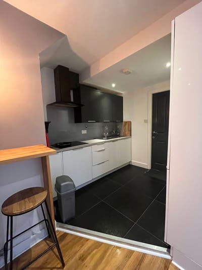 ✨ Beautiful En-Suite Rooms Opposite St Helens Hosp Main Photo