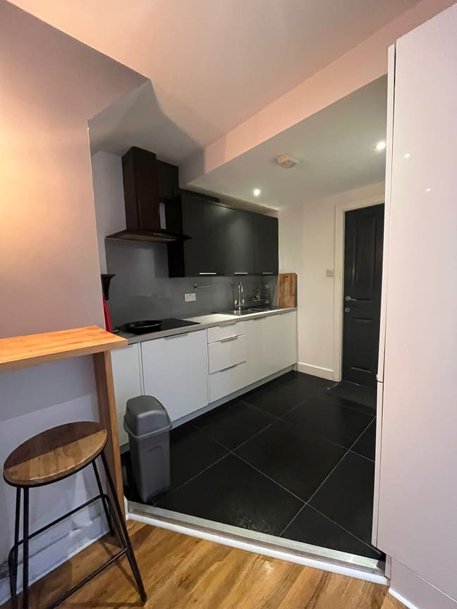 ✨ Beautiful En-Suite Rooms Opposite St Helens Hosp Main Photo