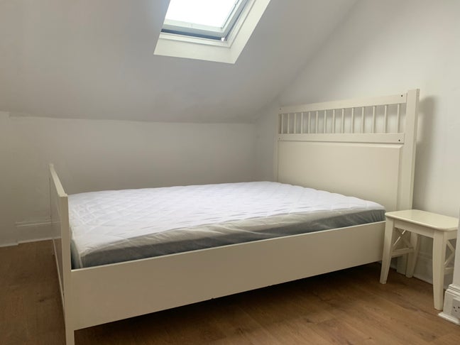 2 Double Rooms, Great House & Location, Ormeau Rd Main Photo