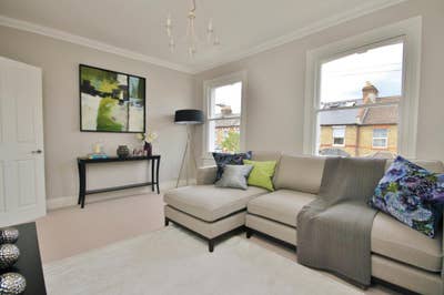 Bright double room in a quiet residential area Main Photo