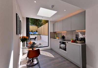 Utility bills included, Short/Long lets 🔥 Main Photo