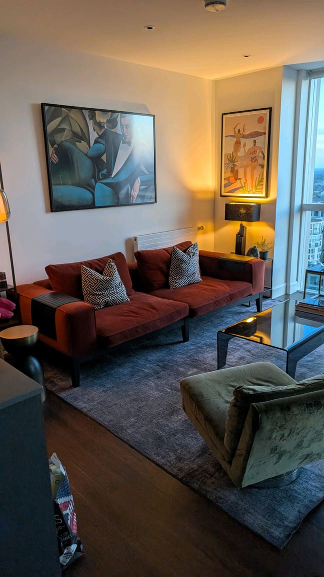 Double room in Canary Wharf in stylish apartment Main Photo