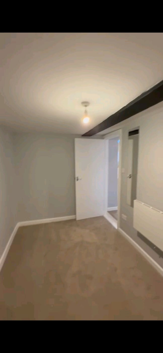 Single room Main Photo