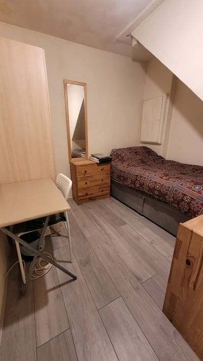 A bargain cozy room in Stoke Newington  Main Photo