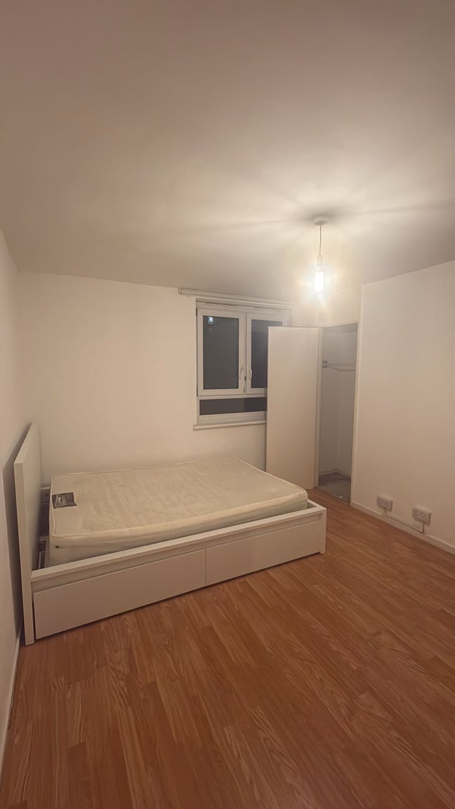 3 Week Sublet Available Asap! Main Photo