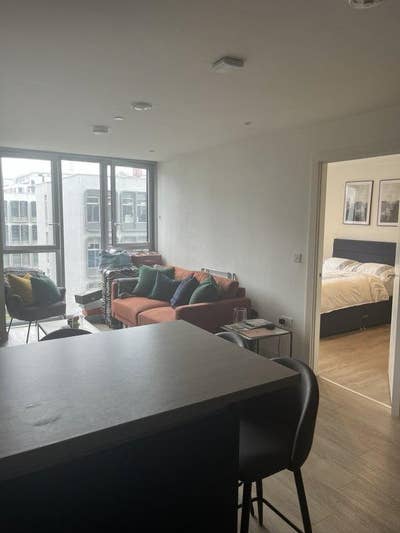 Modern Ensuite Double Room  Main Photo