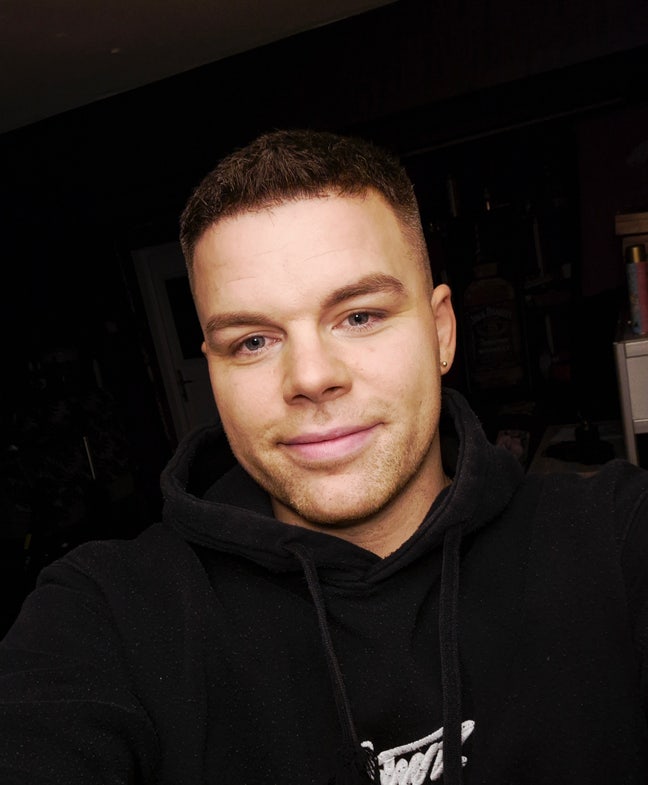 Professional Male seeks a double room Main Photo