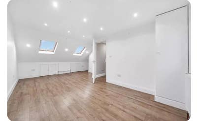 Big massive. Loft with washroom available  Main Photo