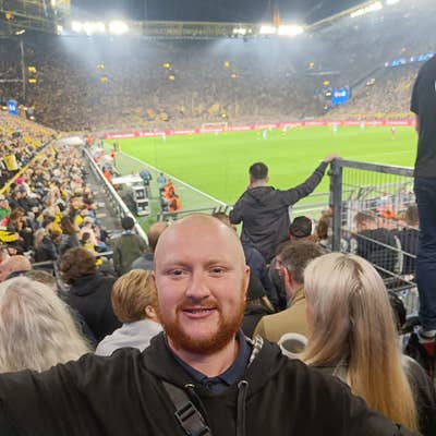 Professional Male seeks a single or double room Main Photo