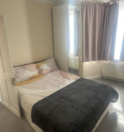 ✨ 🛏️ Double Room to Let in - Kingsbury Main Photo
