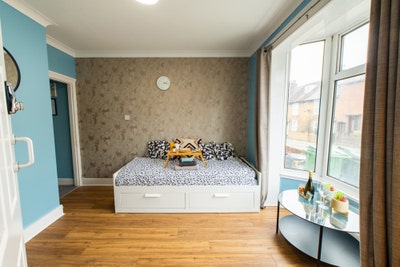 Luxurious 2 bedroom Flat In Maidstone- BILLS INC Main Photo