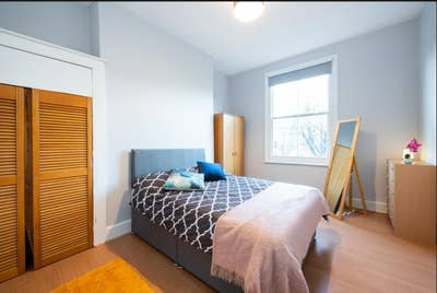 Comfortable living &pound;1100 pcm in SW9 - Room D Main Photo