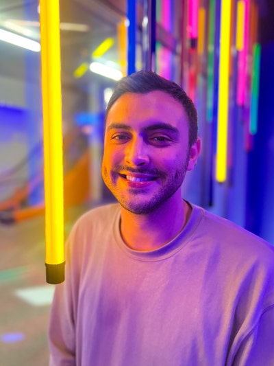 Clean, professional and friendly housemate! Main Photo