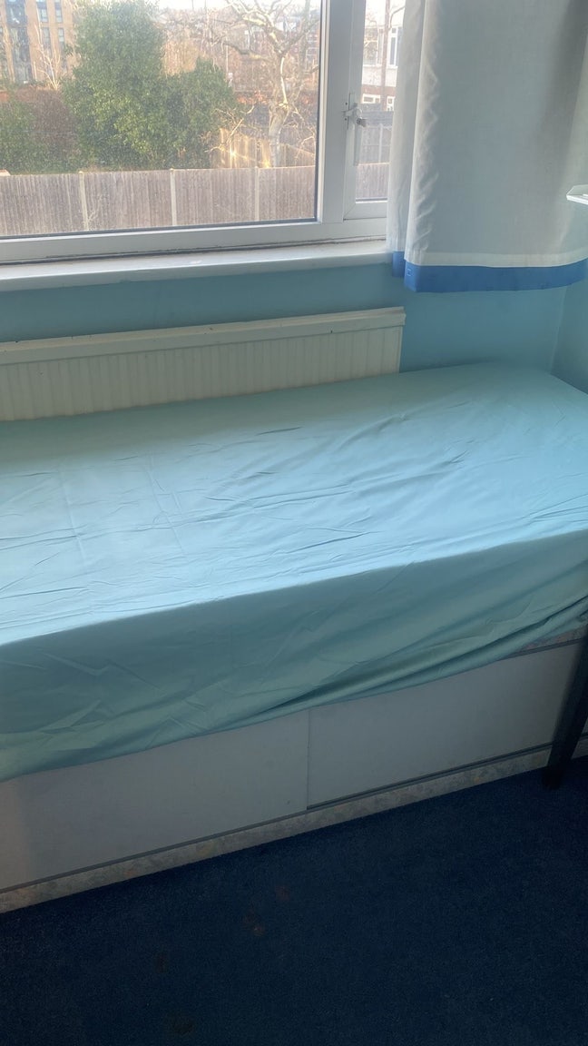 Single room guildford  Main Photo