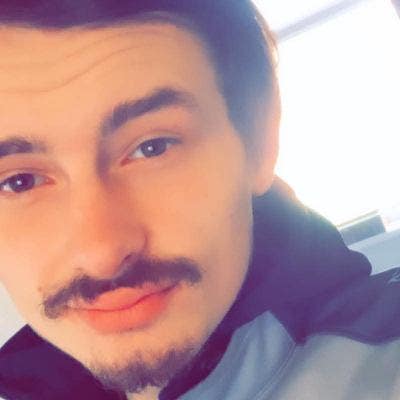 Full time Worker Main Photo