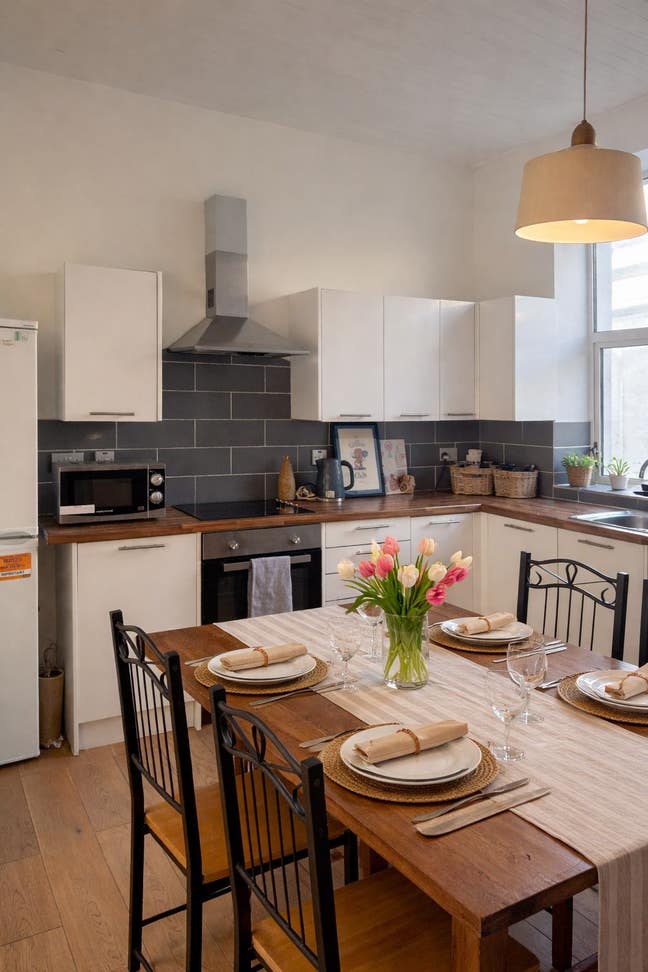 4 Bed House on Clifton Place  Main Photo