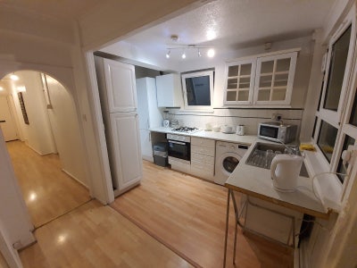 Fantastic single and double rooms (SW19 and SW15)  Main Photo