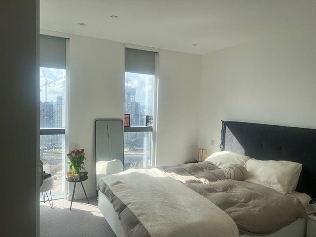 Air conditioned en-suite room  Main Photo