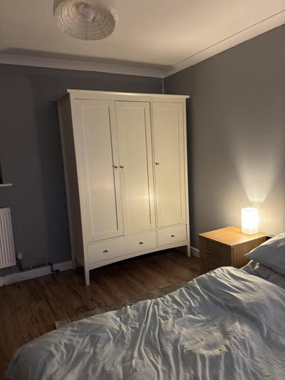 Double Room to Let Main Photo