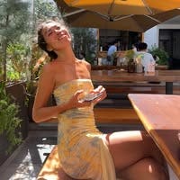 Professional Female seeks a single or double room Main Photo