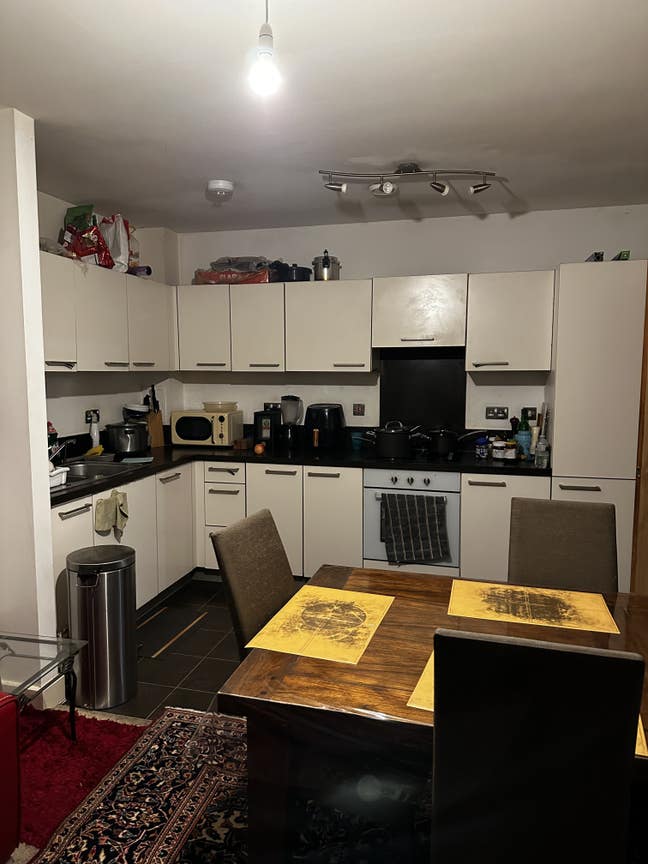 Large double room to rent in Bromley-by-Bow  Main Photo