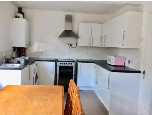 Three double bedrooms available near UoB Main Photo