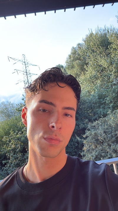 Looking for friendly flat share - Zones 1-2 ❤️ Main Photo